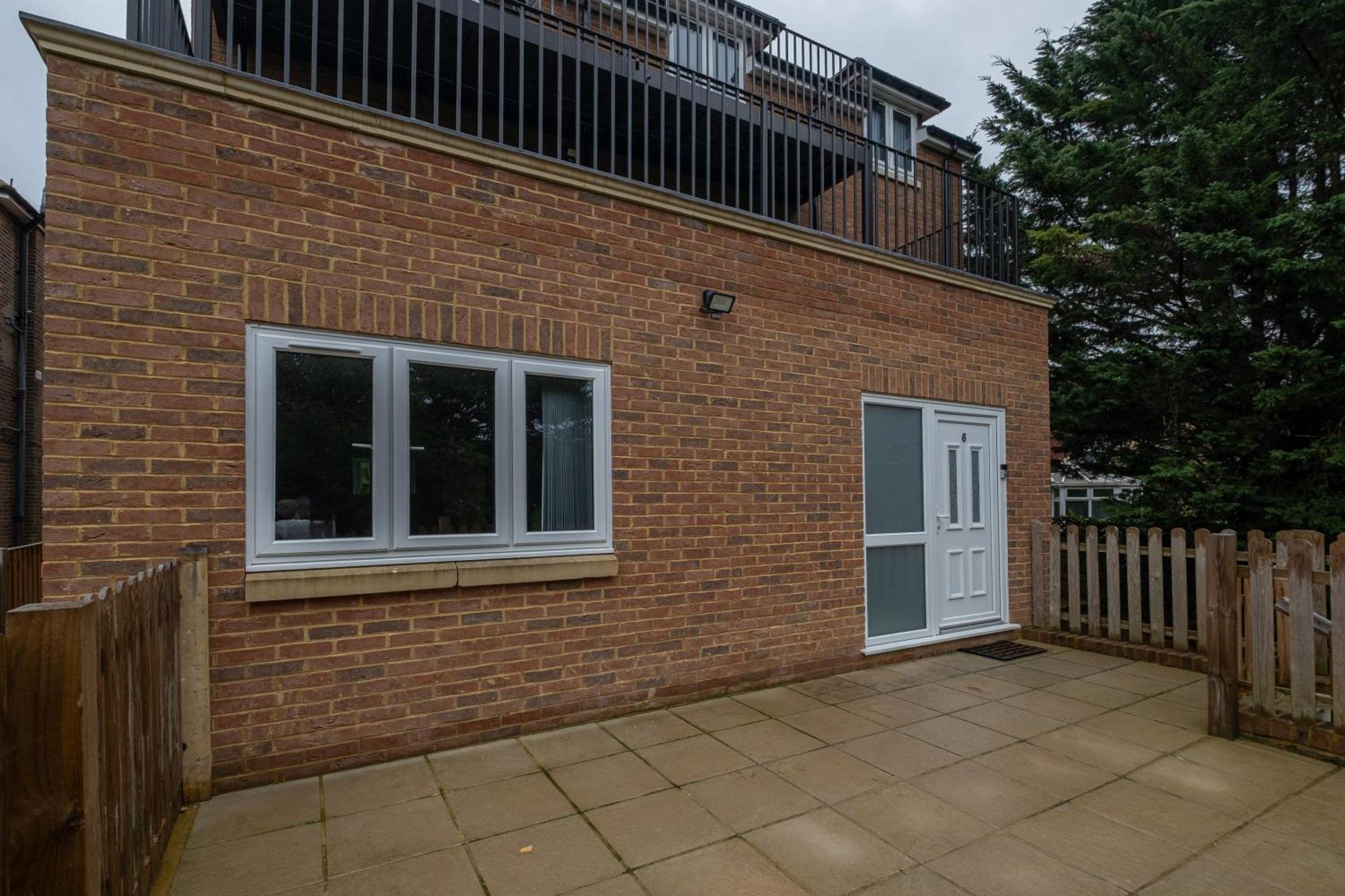 2 Bedroom Penthouse With Parking High Wycombe By 360Stays 외부 사진