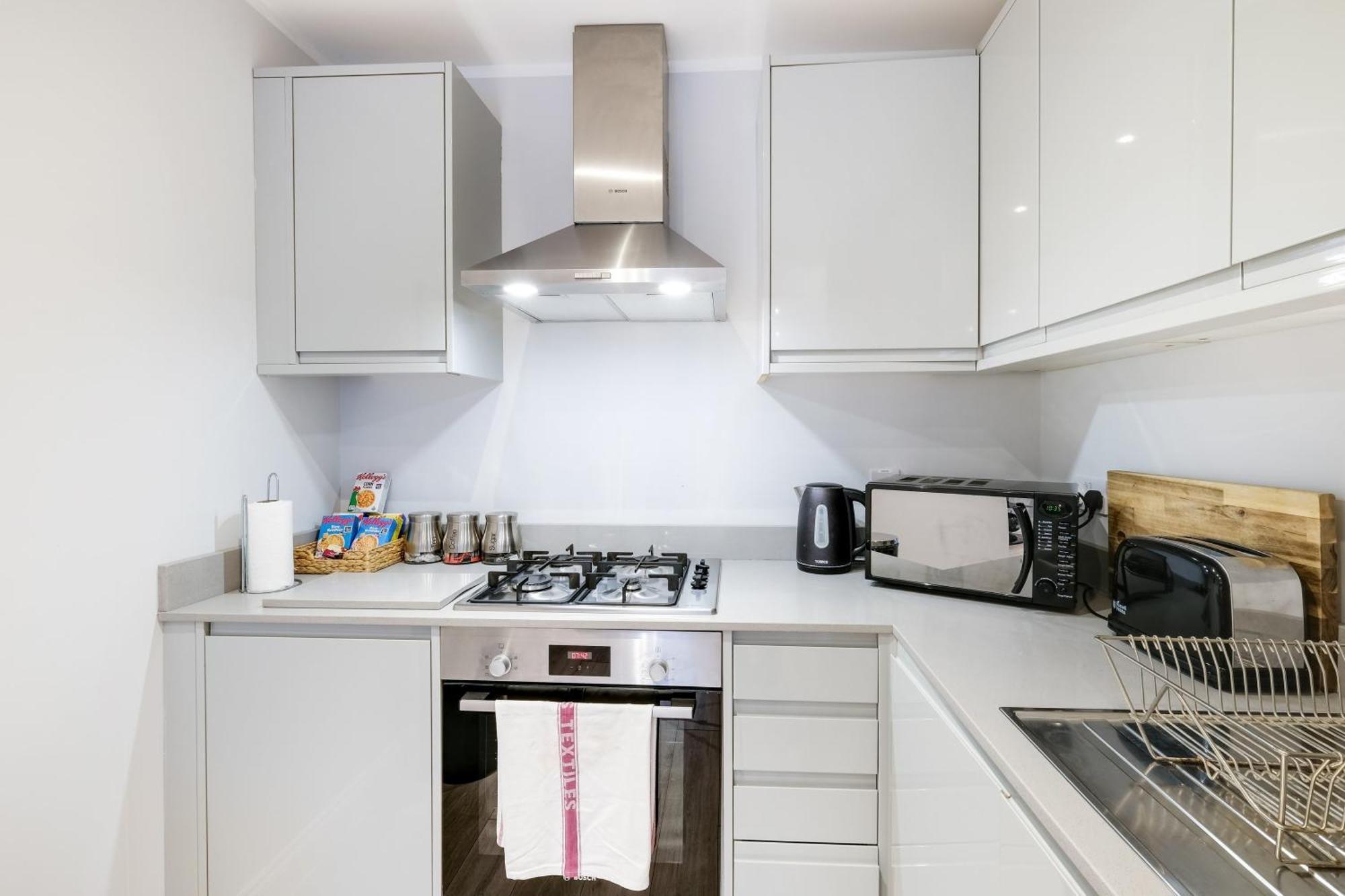 2 Bedroom Penthouse With Parking High Wycombe By 360Stays 외부 사진